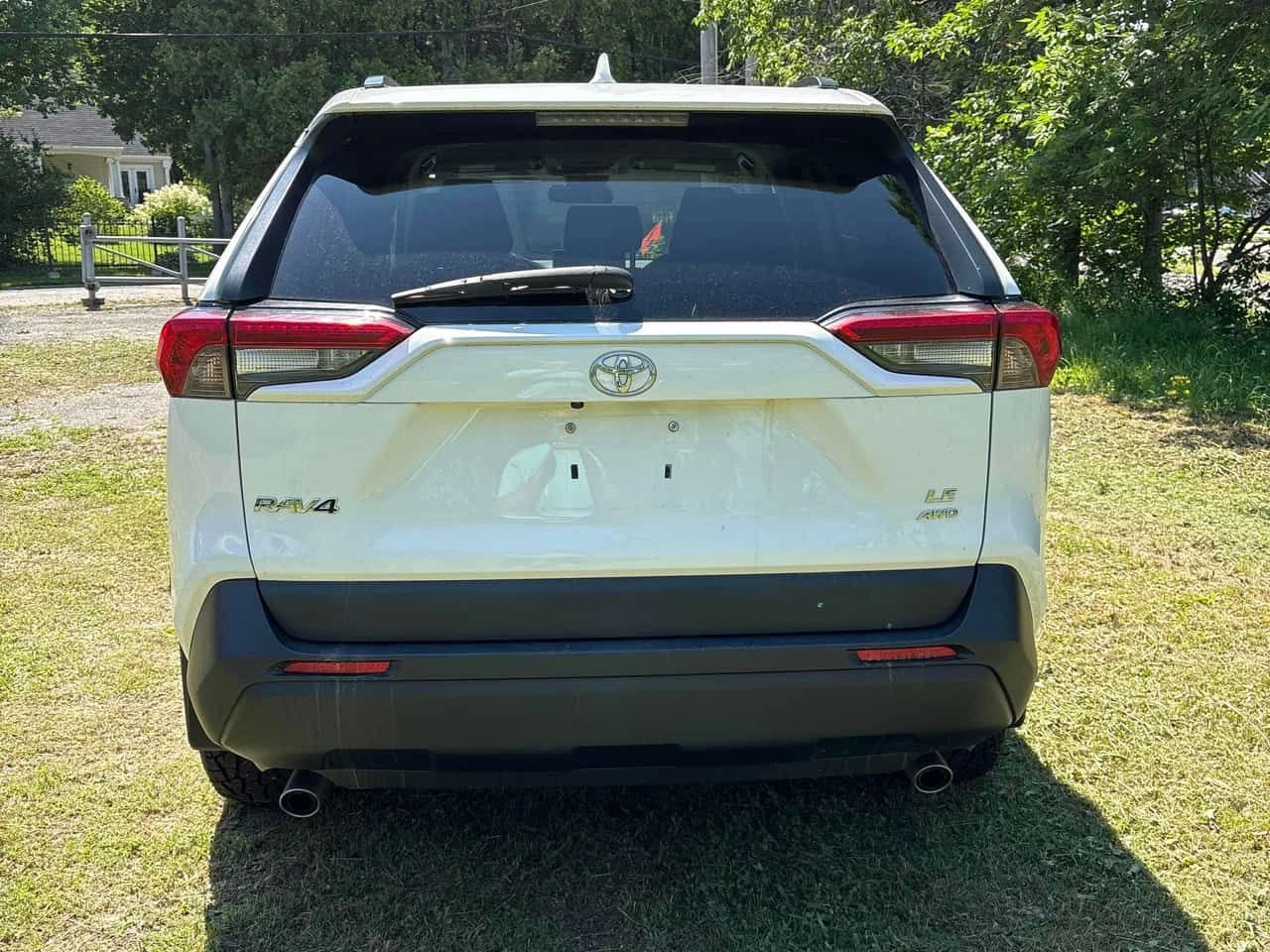 Toyota Rav4 * LE * CARFAX * БЕЗ ПЪРВОНАЧАЛНА ВНОСКА, снимка 4 - Автомобили и джипове - 55414944