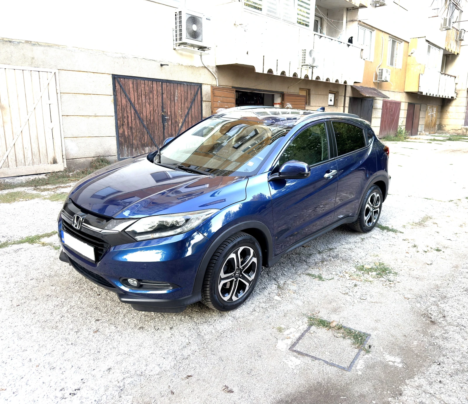 Honda Hr-v 1.5 Автомат, снимка 6 - Автомобили и джипове - 55826277