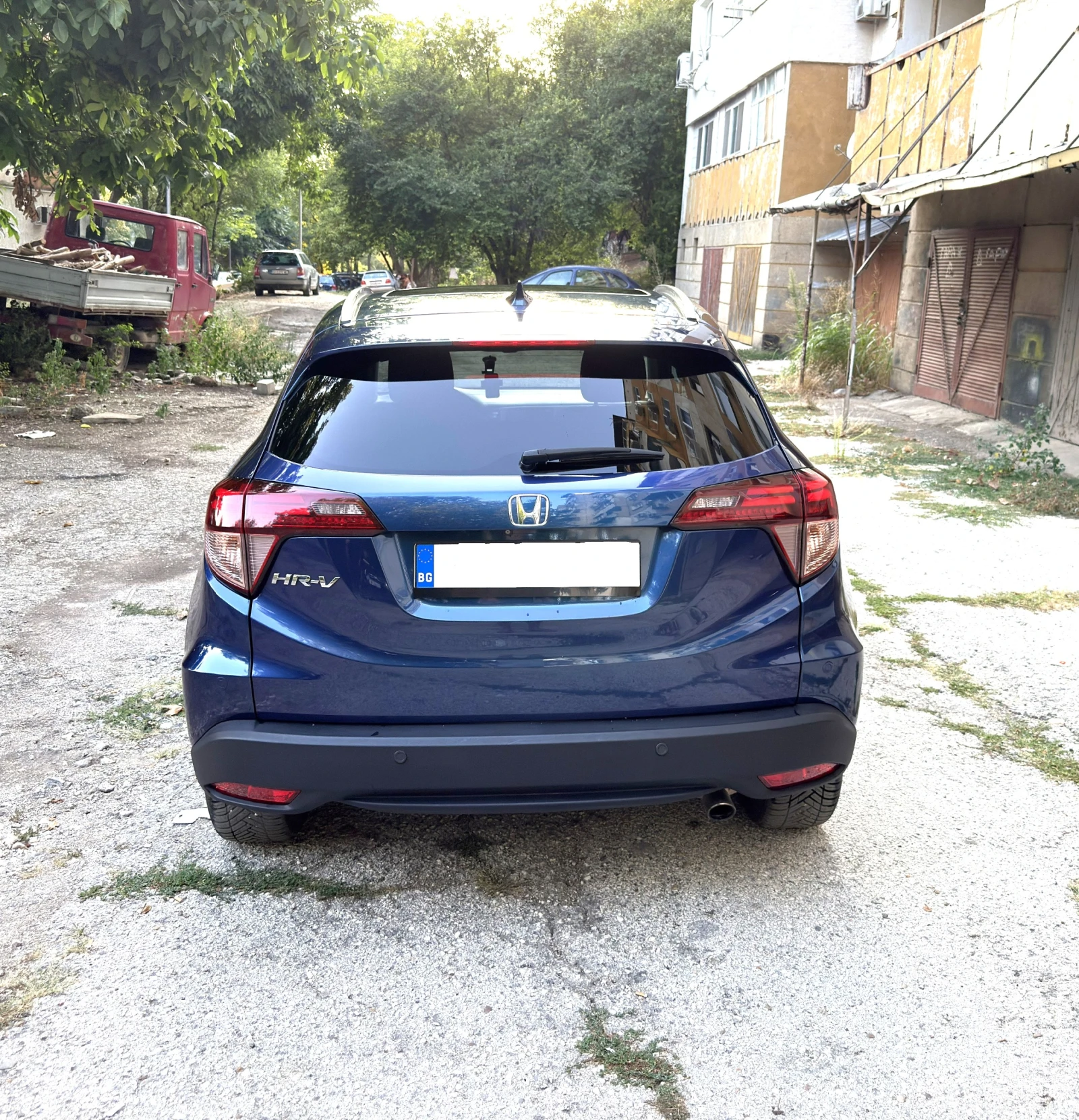 Honda Hr-v 1.5 Автомат, снимка 3 - Автомобили и джипове - 55826277