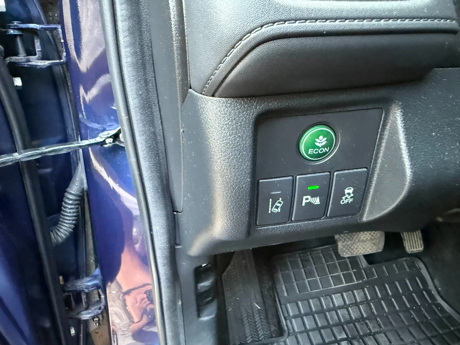 Honda Hr-v 1.5 Автомат, снимка 16 - Автомобили и джипове - 55826277
