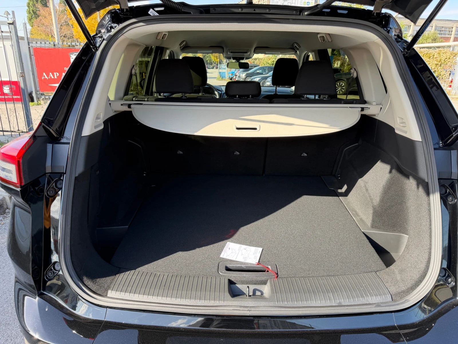 Nissan Rogue AWD 1.5L * 2953�� *  | Mobile.bg � ����������� 12
