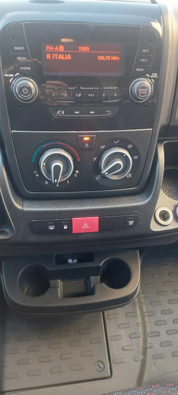 Peugeot Boxer 2.2 HDI klima, снимка 15 - Бусове и автобуси - 53797942