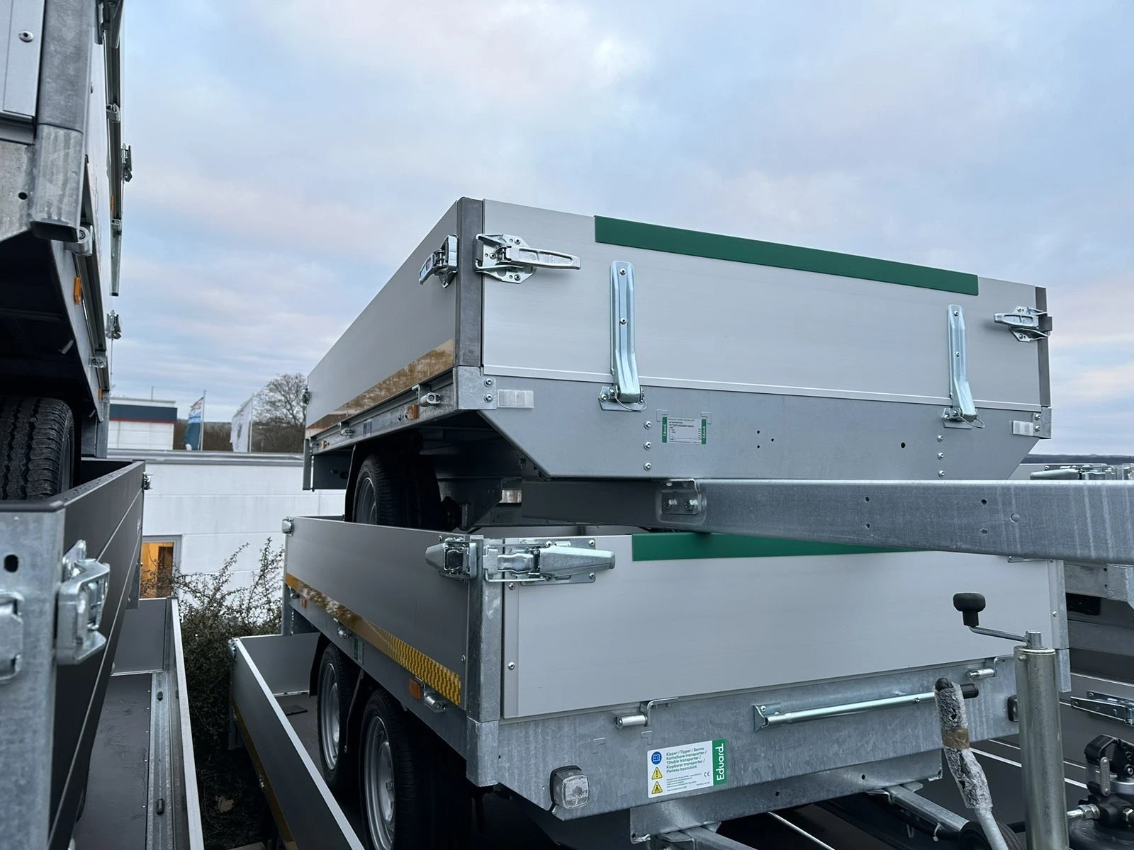   Eduard  2.50/1.40  1500 | Mobile.bg   5