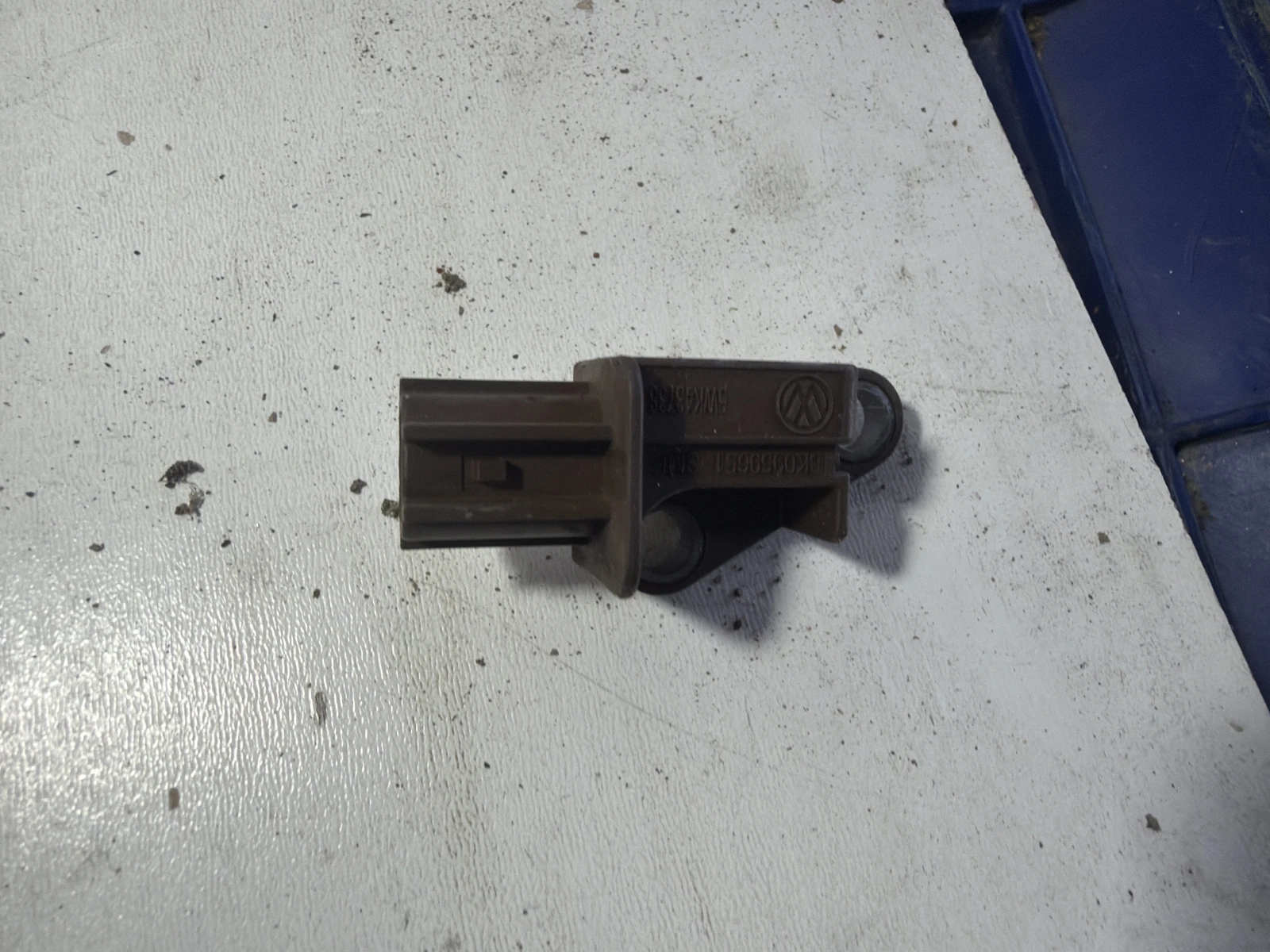 датчик 8K0959651 Audi A4