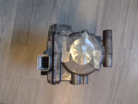 042200-1330    TOYOTA AURIS HYBRID  DENSO ES14C 042200-1330 | Mobile.bg    4
