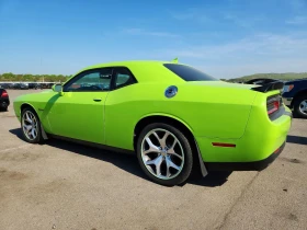 Dodge Challenger SXT PLUS, снимка 2