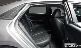 Hyundai Elantra 1.6 LPi Modern, снимка 12