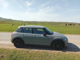 Mini Cooper F55, снимка 3