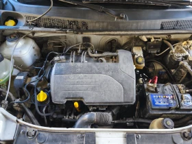 Dacia Sandero 1.2LPG 46000км ! - 3117 € / 6096.32 лв. - 89257663 13