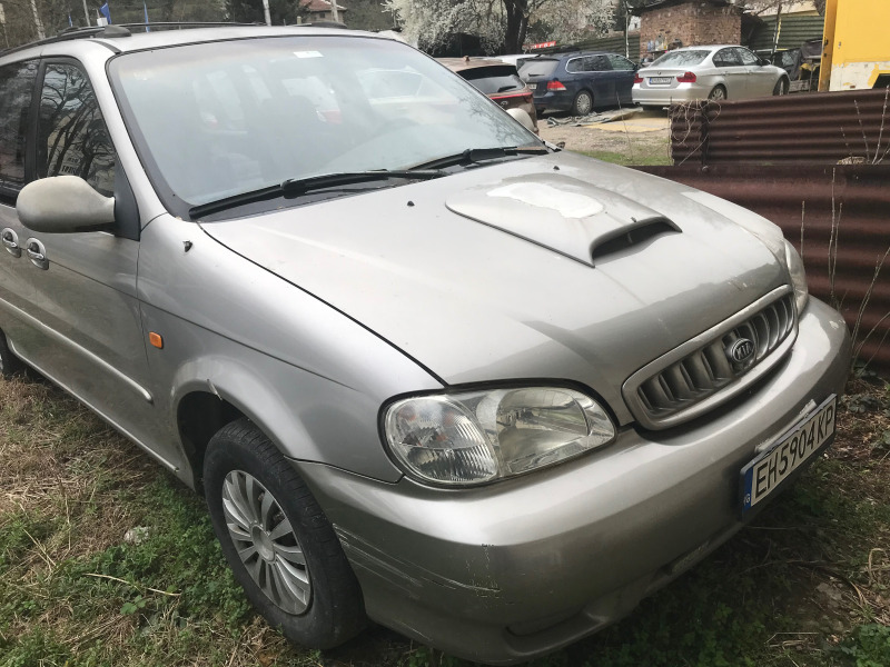 Kia Carnival, снимка 2 - Автомобили и джипове - 46282026