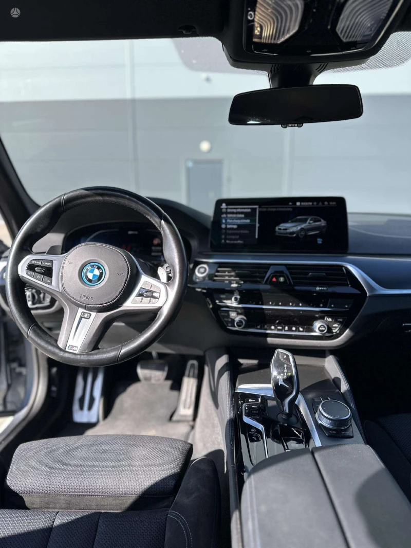 BMW 530 e Plug-in Hybrid M Sport, снимка 8 - Автомобили и джипове - 47033769