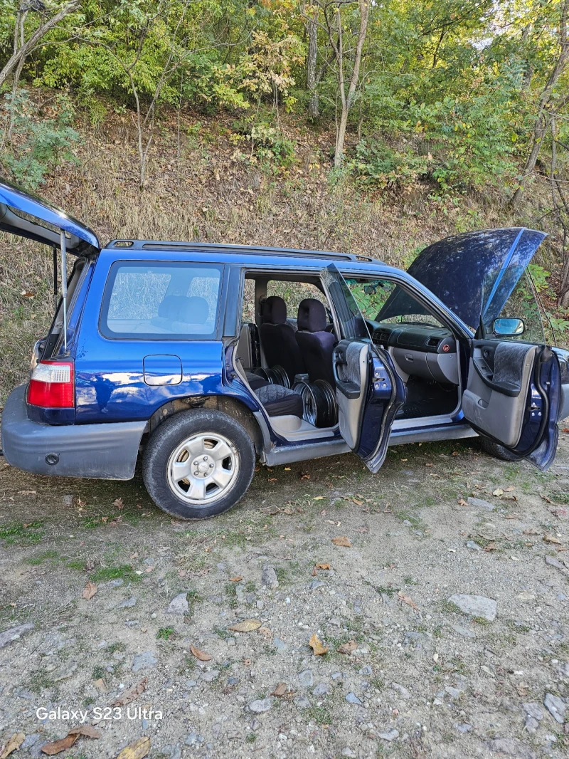 Subaru Forester, снимка 13 - Автомобили и джипове - 47555603