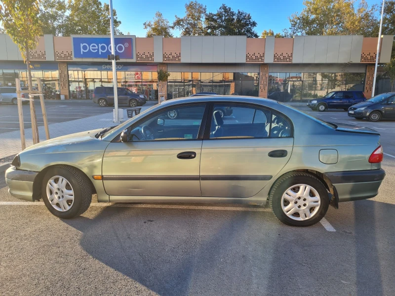 Toyota Avensis, снимка 7 - Автомобили и джипове - 47738944