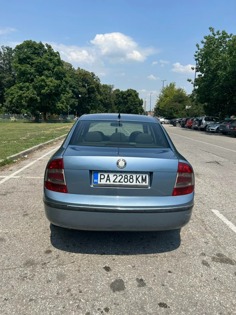 Skoda Superb, снимка 5 - Автомобили и джипове - 47826519