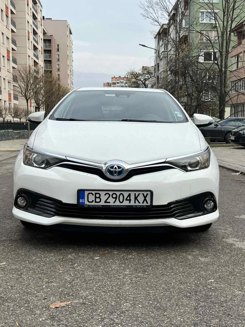 Toyota Auris, снимка 2 - Автомобили и джипове - 48224057