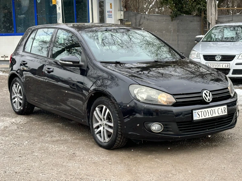 VW Golf 1.6I, снимка 3 - Автомобили и джипове - 48691775