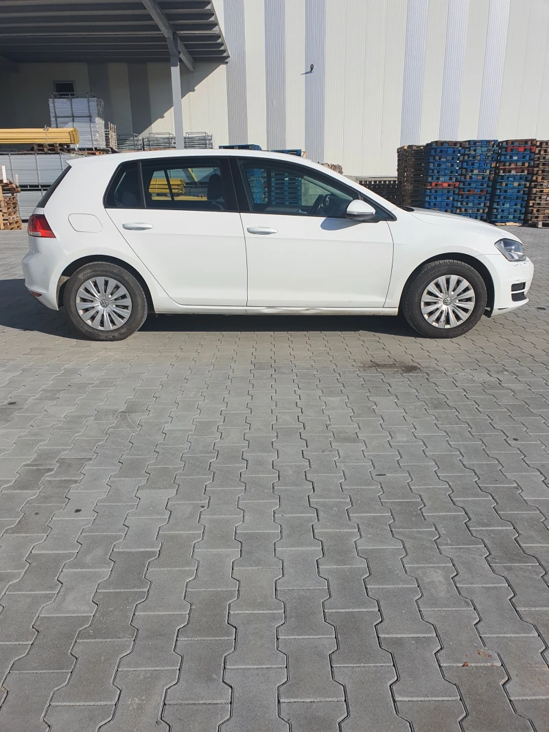 VW Golf 1.6 TDI, снимка 4 - Автомобили и джипове - 48848797