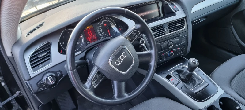 Audi A4 2.0 TDI, снимка 16 - Автомобили и джипове - 48954717