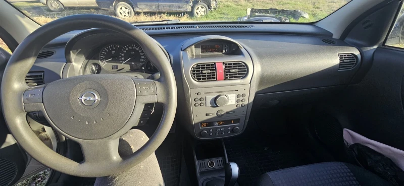 Opel Corsa 1.2, снимка 5 - Автомобили и джипове - 49523638