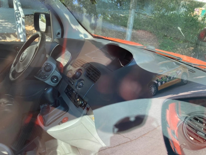 Renault Kangoo 1, 5 tdci, снимка 4 - Автомобили и джипове - 52592833