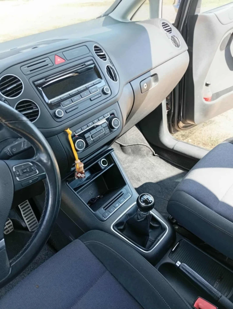 VW Golf Plus, снимка 4 - Автомобили и джипове - 52254035