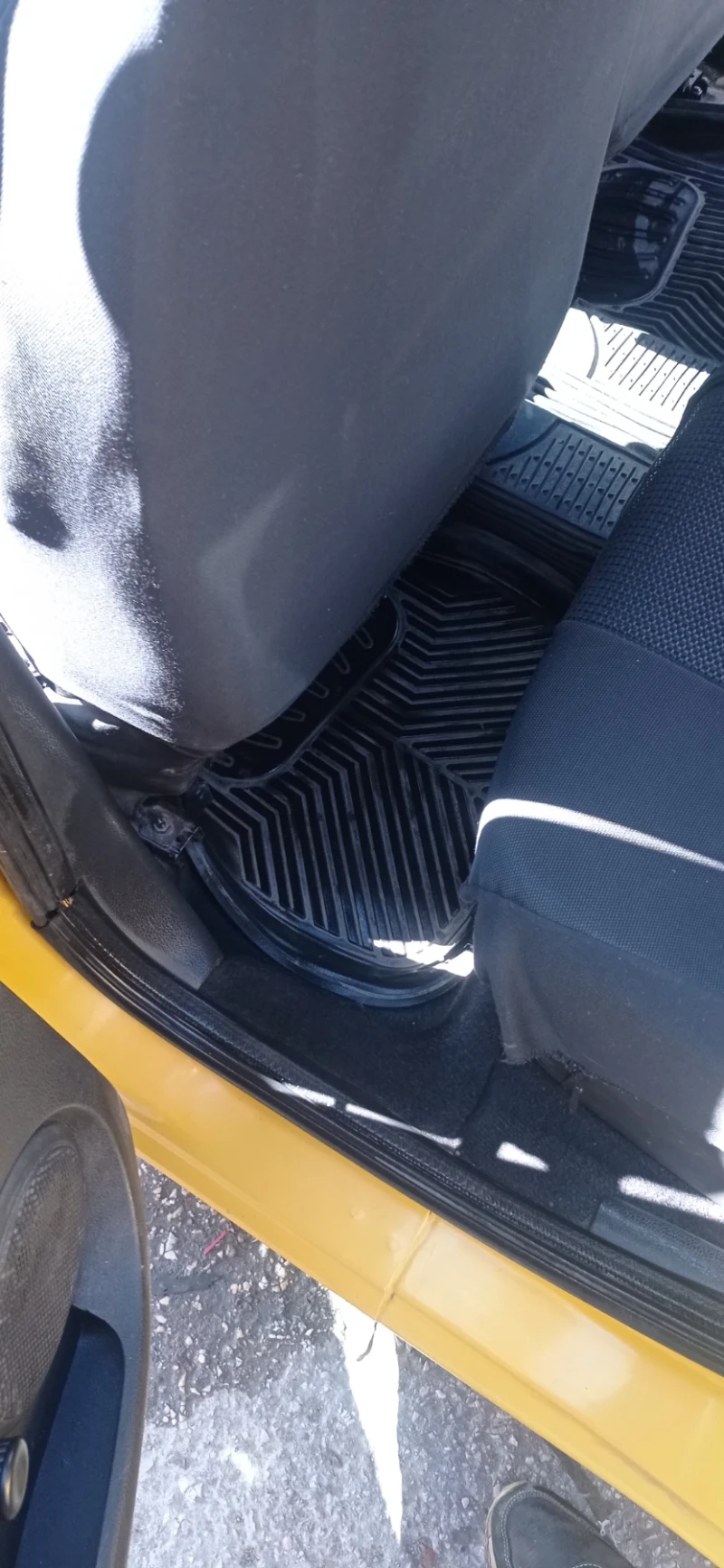 Dacia Logan, снимка 11 - Автомобили и джипове - 52771261