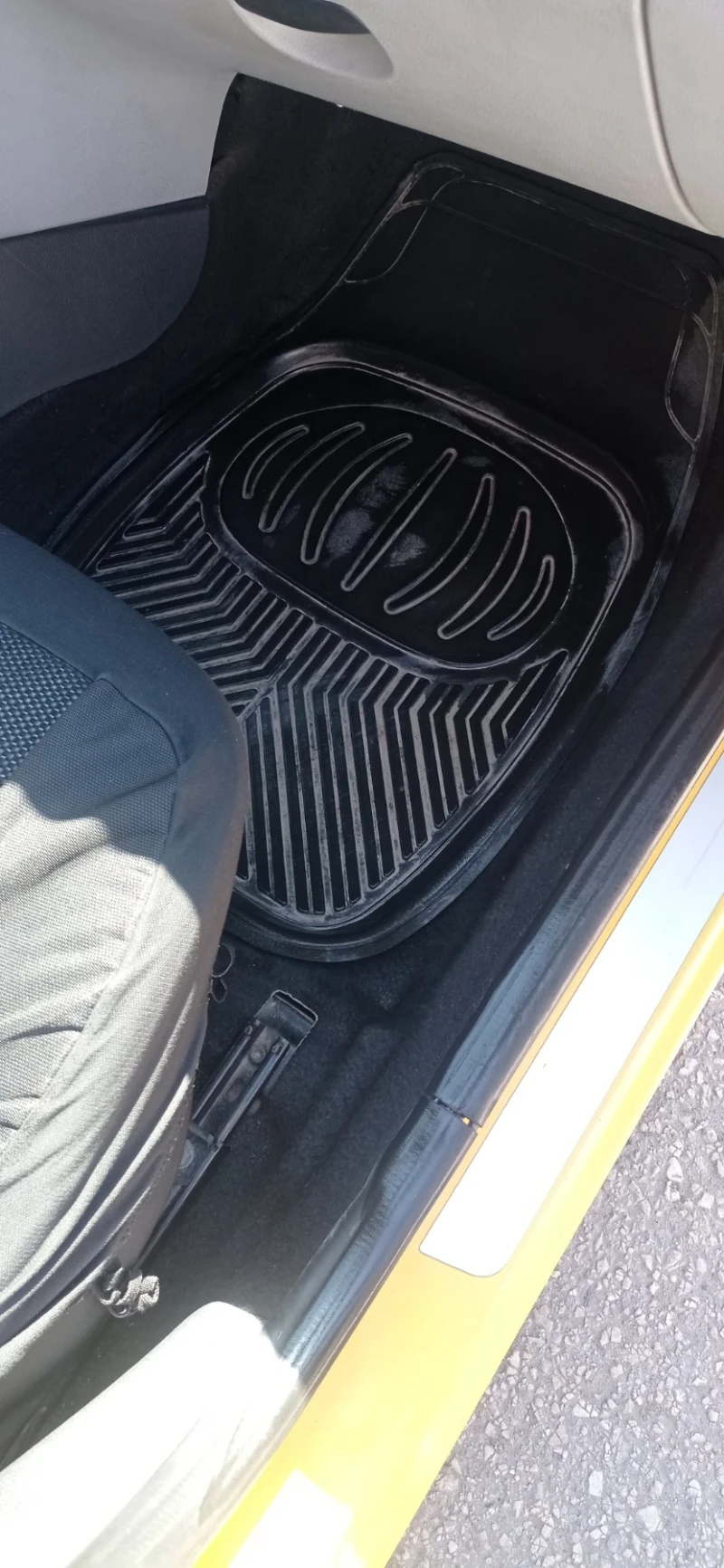 Dacia Logan, снимка 12 - Автомобили и джипове - 52771261