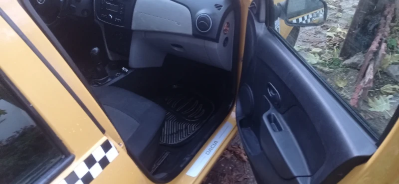 Dacia Logan, снимка 5 - Автомобили и джипове - 52330860