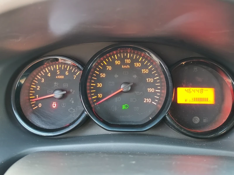 Dacia Sandero 1.2LPG 46 000км !, снимка 11 - Автомобили и джипове - 52909665