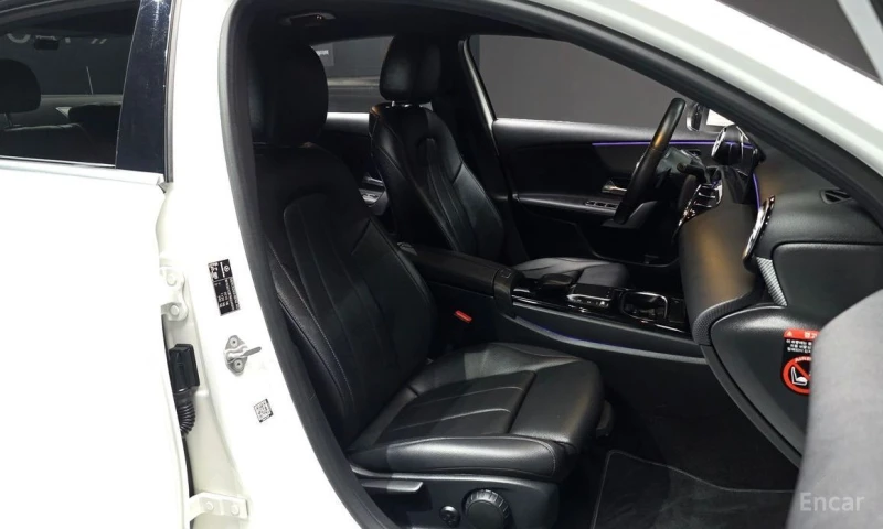 Mercedes-Benz A 200, снимка 10 - Автомобили и джипове - 53247920