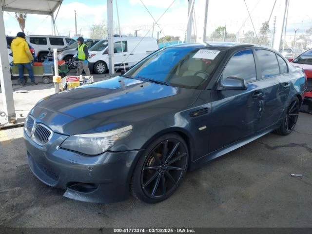 BMW 535 * N54 * 6ZF (CARFAX) * АвтоКредит, снимка 2 - Автомобили и джипове - 49599762