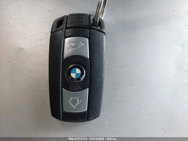 BMW 535 * N54 * 6ZF (CARFAX) * АвтоКредит, снимка 11 - Автомобили и джипове - 49599762