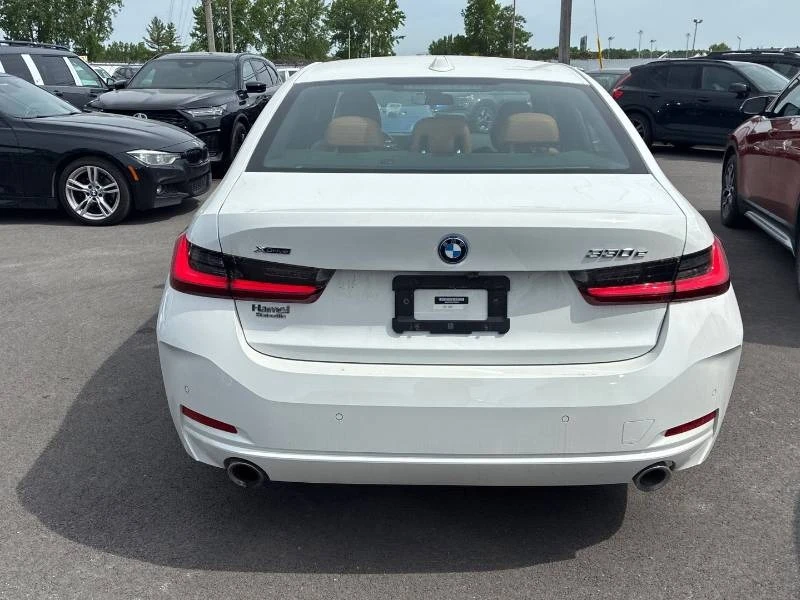 BMW 330 * PLUG IN * ПРЕДСТАВИТЕЛСТВО * ПОДГРЕВИ * ПАМЕТ, снимка 6 - Автомобили и джипове - 54893349