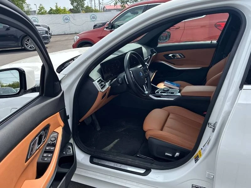 BMW 330 * PLUG IN * ПРЕДСТАВИТЕЛСТВО * ПОДГРЕВИ * ПАМЕТ, снимка 9 - Автомобили и джипове - 54893349