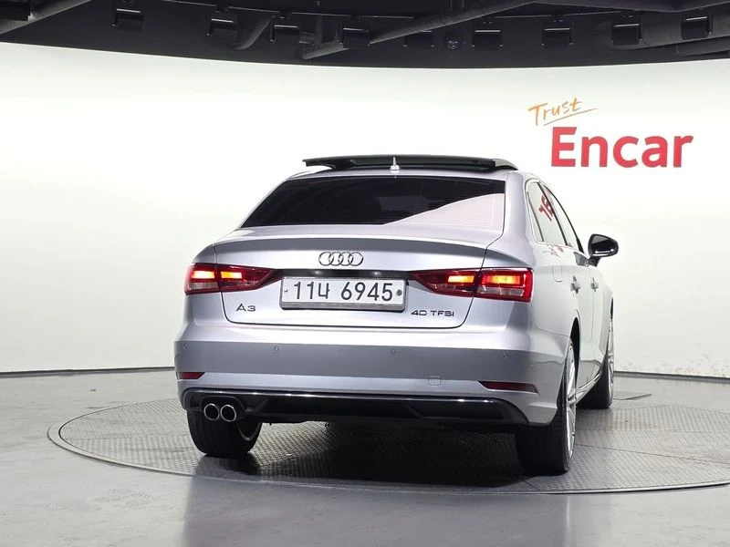 Audi A3 2.0L 40 TFSI 8V / CARFAX, снимка 4 - Автомобили и джипове - 55509872