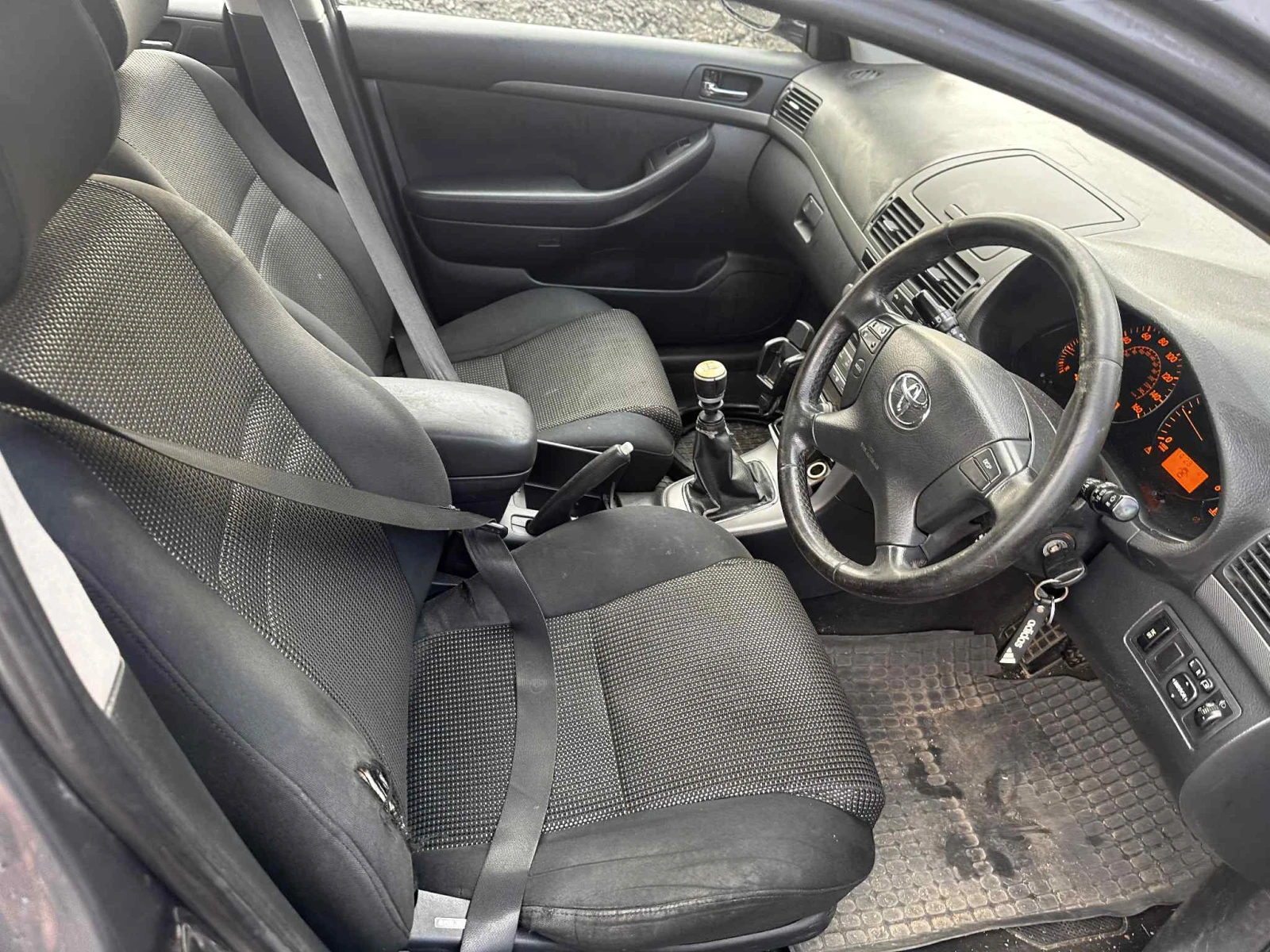 Toyota Avensis 2.0 D-4D 126.    | Mobile.bg   14