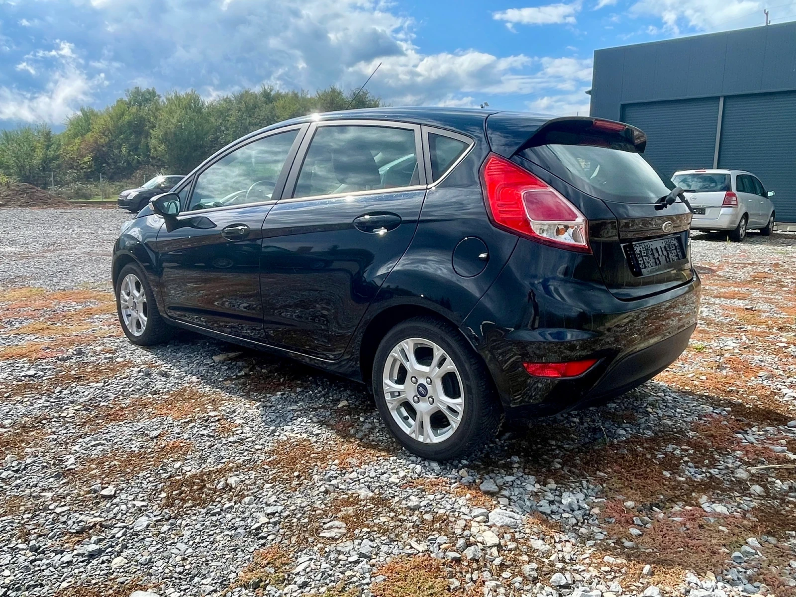 Ford Fiesta 1.5 TDCi Titanium - изображение 4