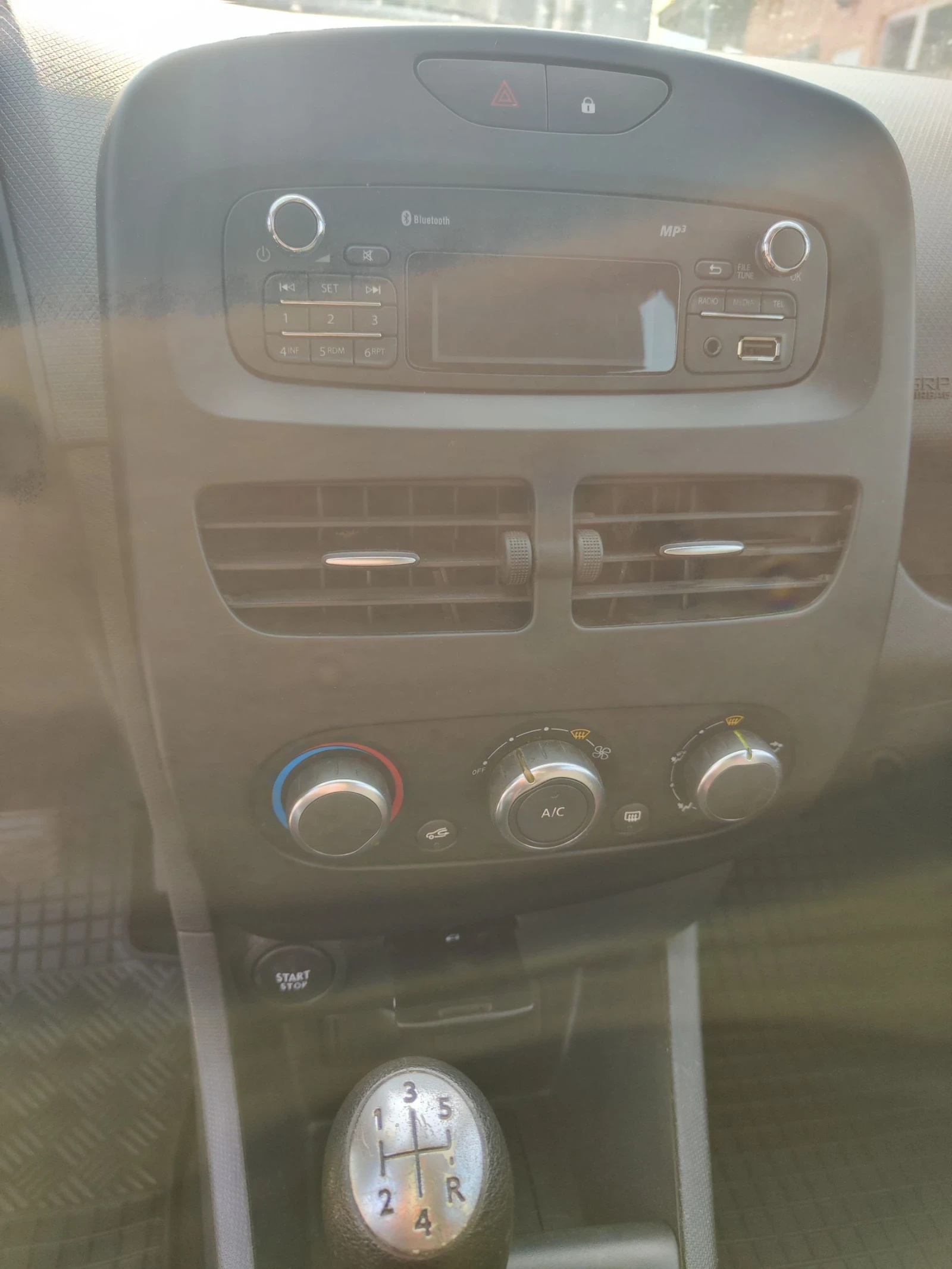 Renault Clio 1.2 LPG EURO 5 B | Mobile.bg — изображение 14