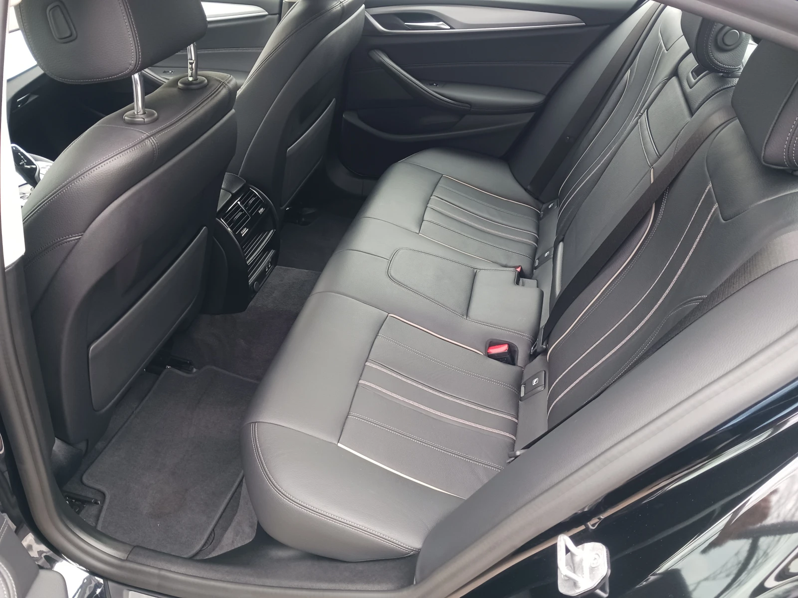 BMW 520 D= XDRIVE= MILD HYBRID=  | Mobile.bg   12