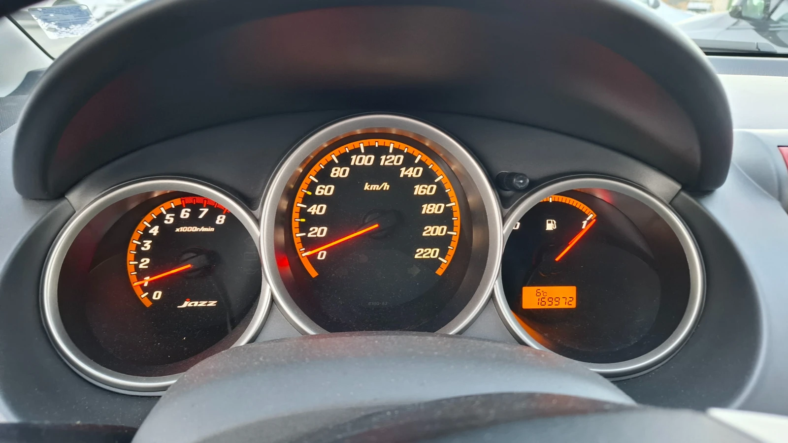 Honda Jazz 1.4i Graphite - изображение 8