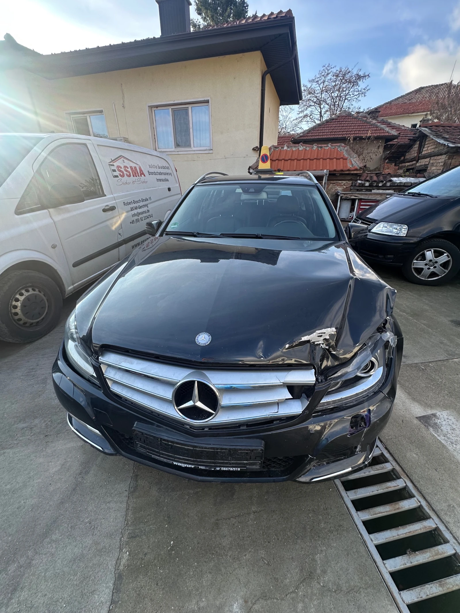 Mercedes-Benz C 220 2.2CDI - изображение 2