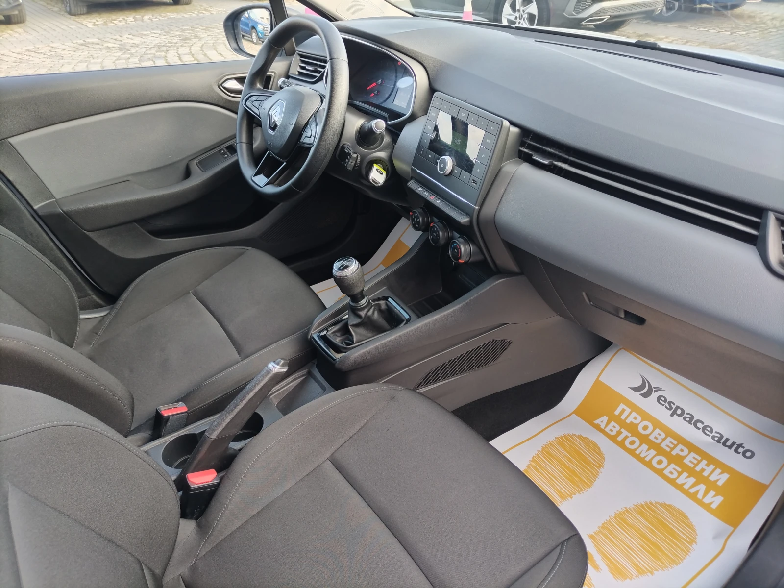 Renault Clio 1.0TCe100�.�. | Mobile.bg � ����������� 12