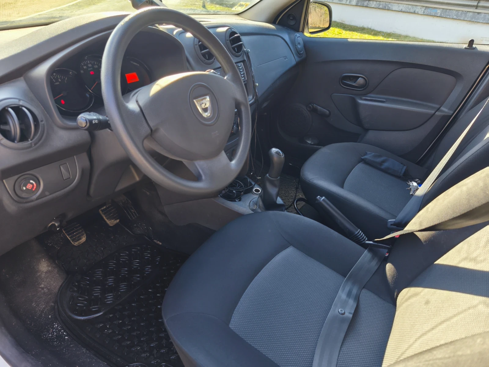 Dacia Sandero 1.2LPG 46000км ! - изображение 8