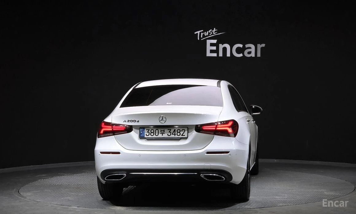 Mercedes-Benz A 200  - изображение 4