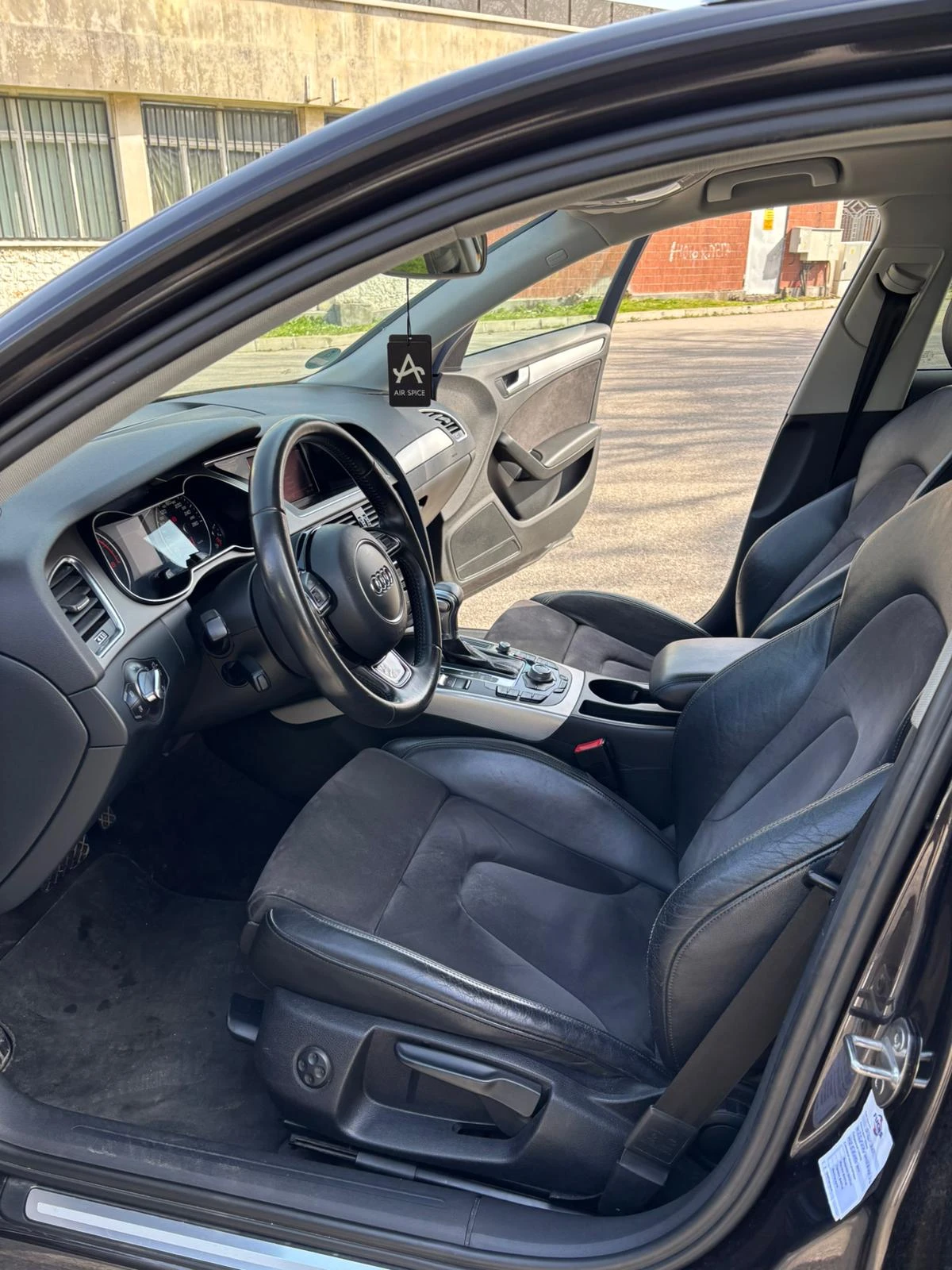 Audi A4 2.0TDI S-LINE, снимка 7 - Автомобили и джипове - 53741034