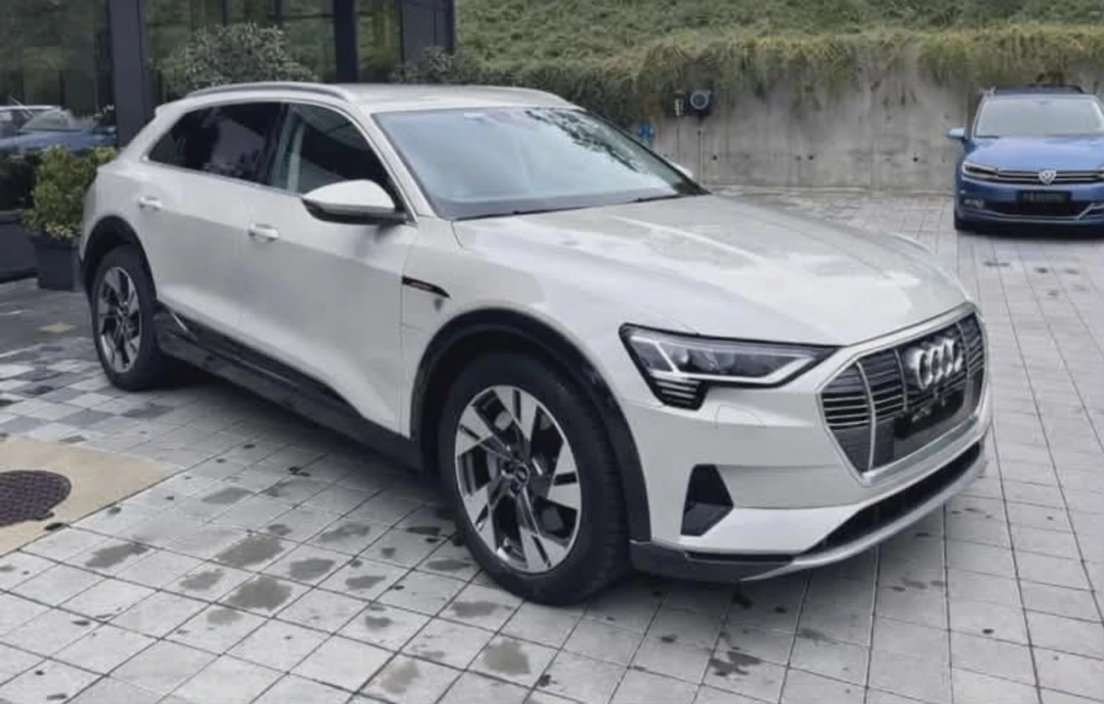 Audi E-Tron 50, снимка 2 - Автомобили и джипове - 53736305