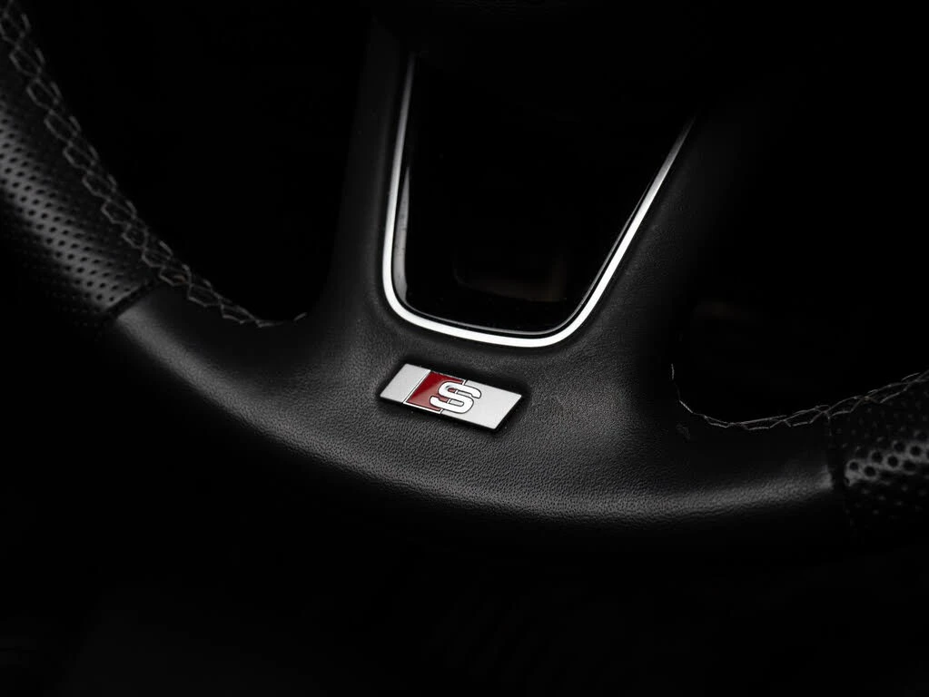 Audi A4 * S-Line* * HeadUp* AвтоКредит* (ЦЕНА ДО БГ), снимка 11 - Автомобили и джипове - 54041740