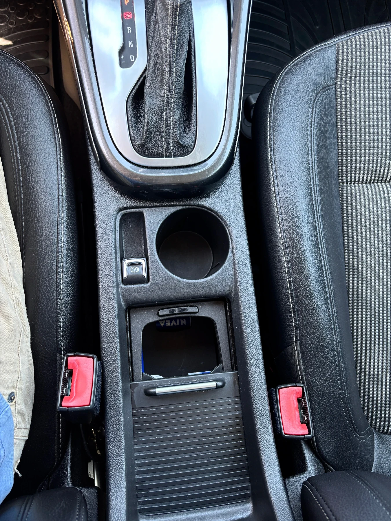 Opel Astra 2.0 CDTI Cosmo, снимка 14 - Автомобили и джипове - 54219264