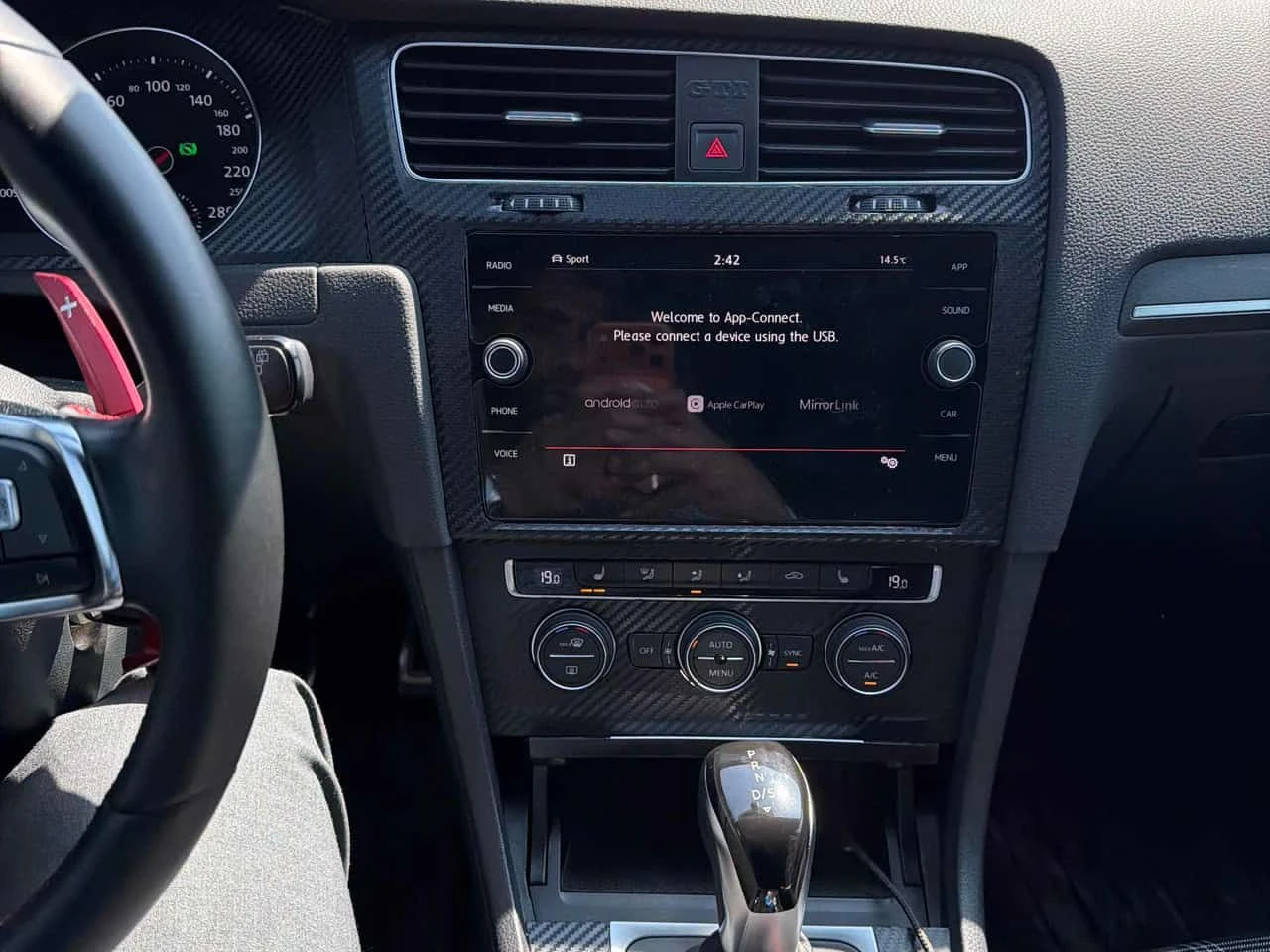 VW Golf * GTI* Auto * PANO* KEYLESS* ПОДГРЕВ* , снимка 9 - Автомобили и джипове - 54343354