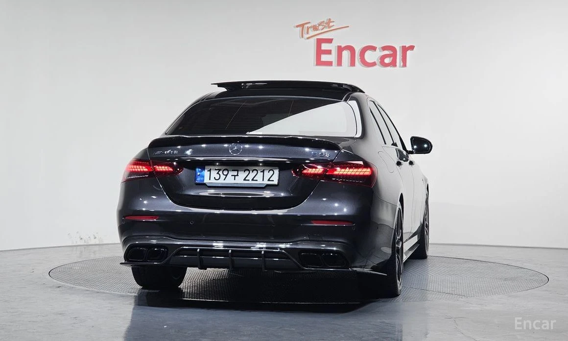 Mercedes-Benz E 53 AMG, снимка 4 - Автомобили и джипове - 54460280